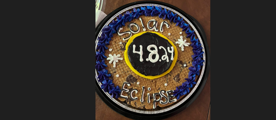 Total Solar Eclipse Cake 